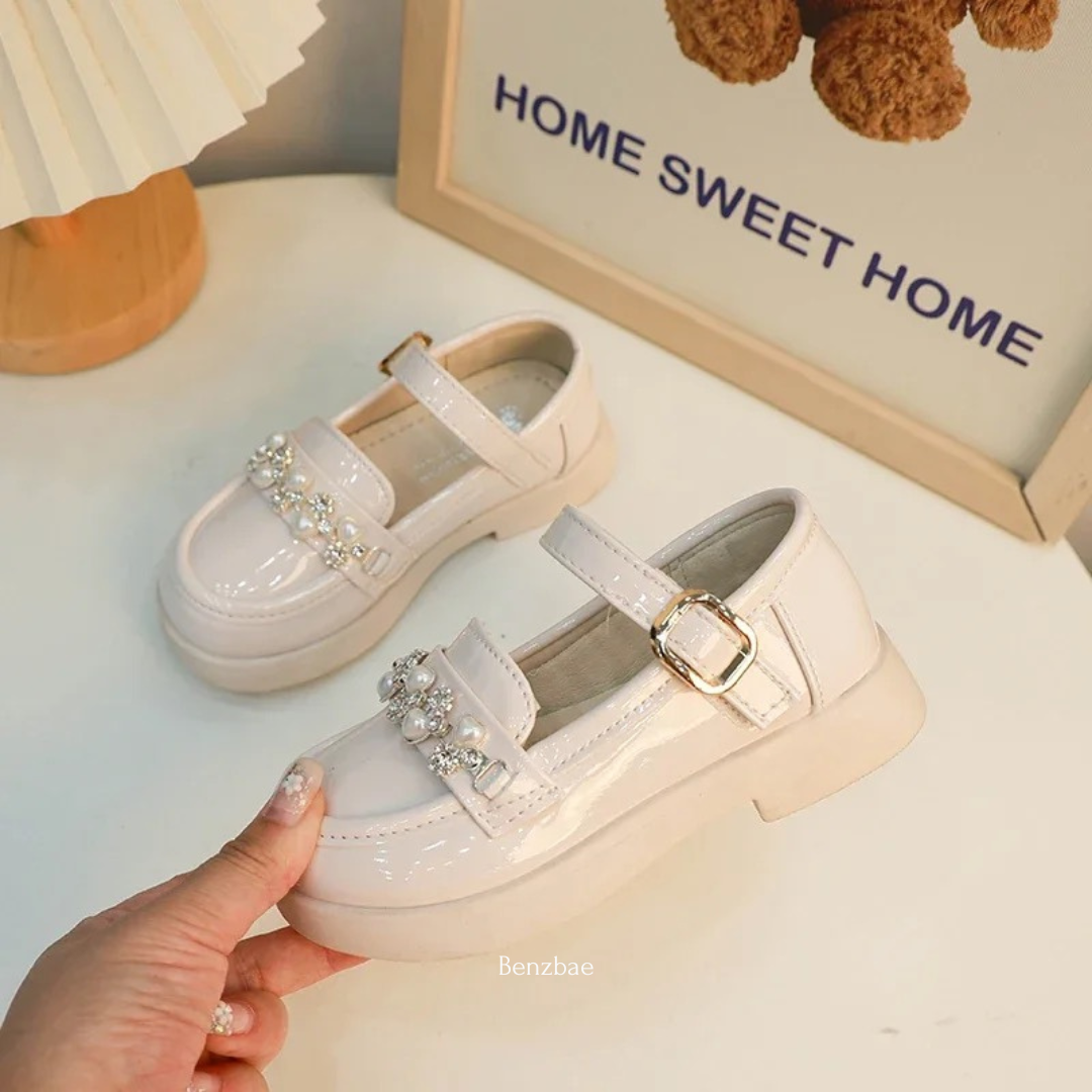 Pearl Buckle Princess Shoes